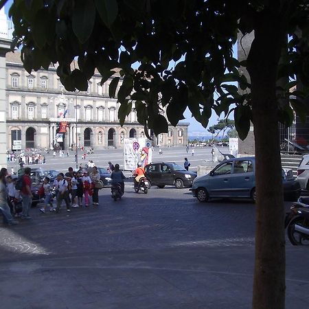 Serra Casa Vacanza A Piazza Del Plebiscito ナポリ エクステリア 写真